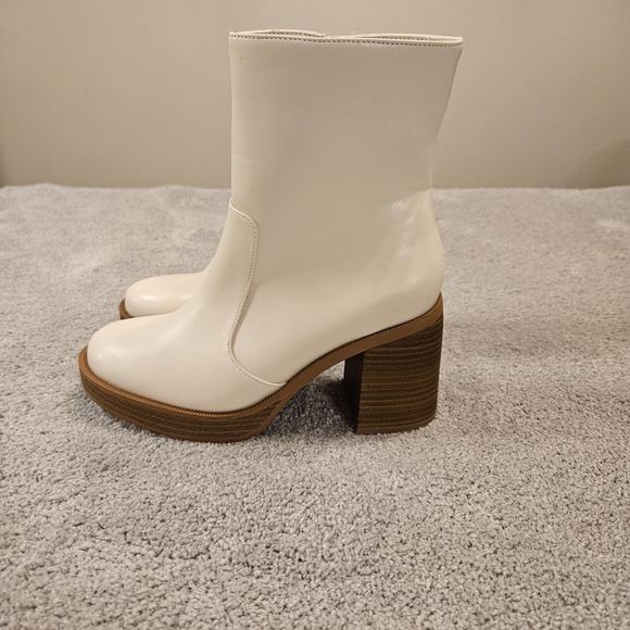Women's White Platform Ankle Boots - Size 6.5 - 70s Retro Block Heel - Target - Picture 5 of 9